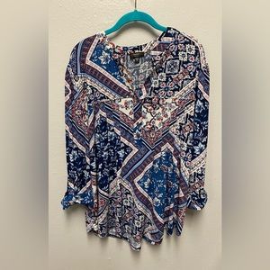 Cocomo Blue and White 3/4 Sleeve Blouse. Size 2X.